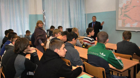 Студентам Семилукского колледжа рассказали о Нюрнбергском процессе