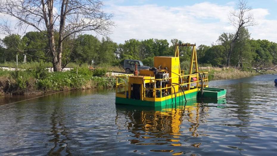 Экологи обнаружили незаконный канал для катеров на реке Воронеж