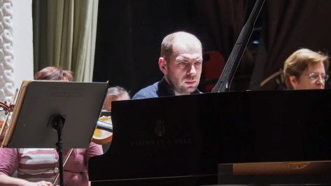 На закрытии симфонического сезона в Воронежской филармонии выступит выдающийся пианист