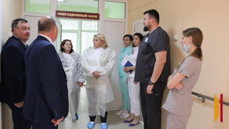 Общее дело: в Верхнем Мамоне медики и соцработники обсудили вопросы ухода за пожилыми