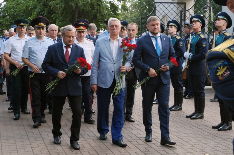 На воронежском Терновом кладбище почтили память воинов, погибших в Первой мировой войне