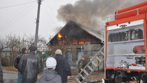 Воронежский люмпен устроил пожар в Железнодорожном районе и погиб