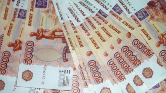 Ловелас из Лисок заставил девушку продать жилье и купил на эти деньги автомобиль