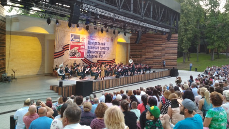 В Воронеже выступил Центральный военный оркестр Минобороны