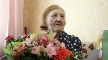«Будто заново родилась». Воронежская долгожительница Мария Шкурина отметила 100 лет