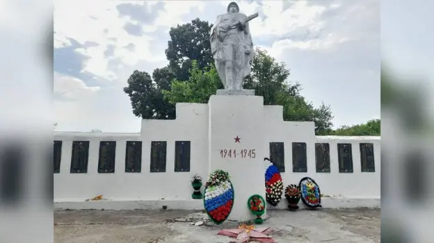 В грибановском селе Листопадовка отремонтируют военный мемориал