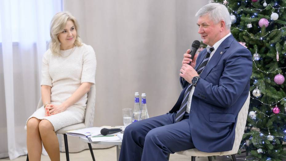 Губернатор Александр Гусев рассказал, как можно остановить отток воронежской молодежи в другие города