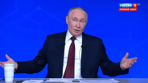 Владимир Путин пошутил о комете ATLAS: «Это наше секретное оружие, которое мы будем применять только в крайнем случае»