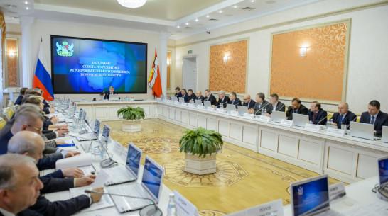 В Воронежской области проанализируют уровень оплаты труда на предприятиях АПК