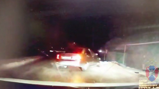 В Воронежской области погоня за пьяным водителем завершилась его третьим задержанием: видео