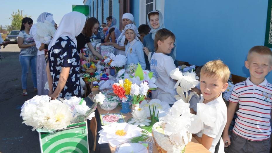 Таловчане  приняли участие в благотворительной  акции «Белый цветок»