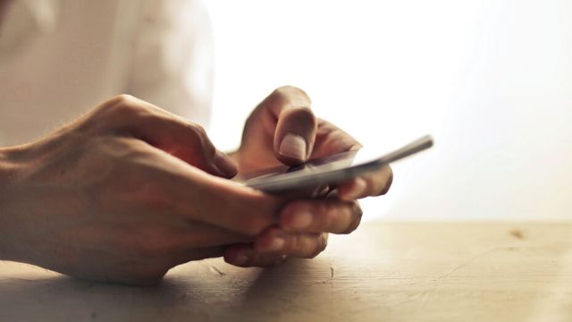 Минцифры РФ рекомендовало мобильным операторам отказаться от безлимитных тарифов