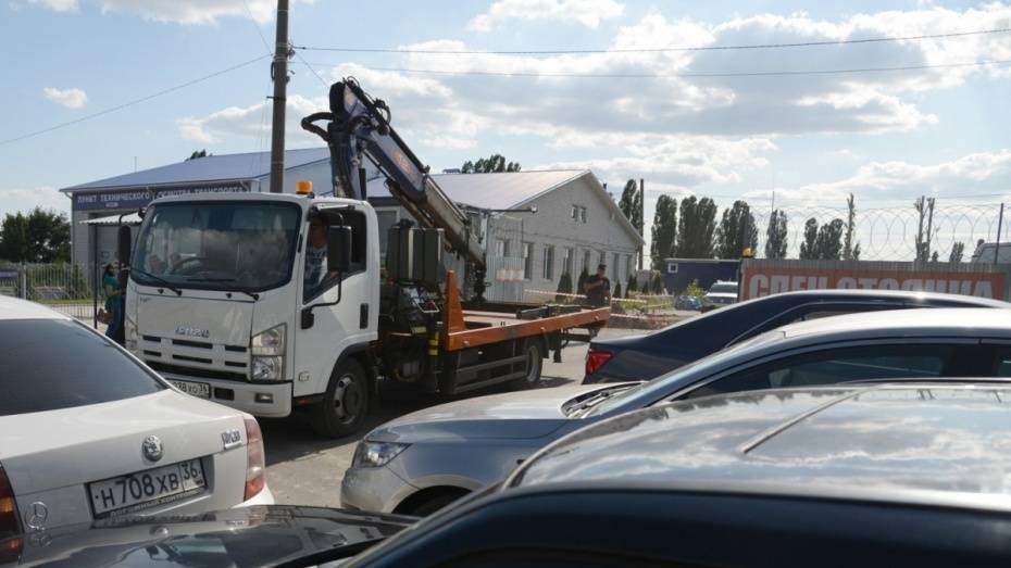 Воронежские водители смогут оплатить эвакуацию машины в течение месяца