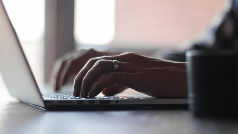 Исследование: большинство соискателей ищут работу онлайн даже после трудоустройства