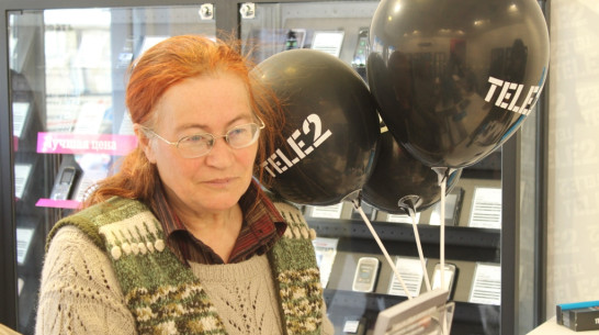 Салоны Tele2 начали обслуживать денежные переводы ЮНИСТРИМ