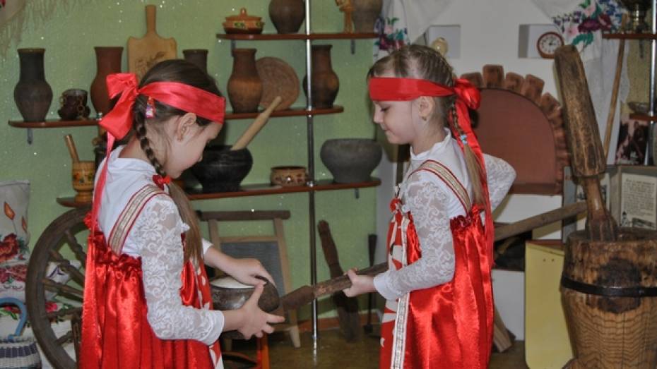 В семилукском  детском саду «Сказка» открылся музей старины