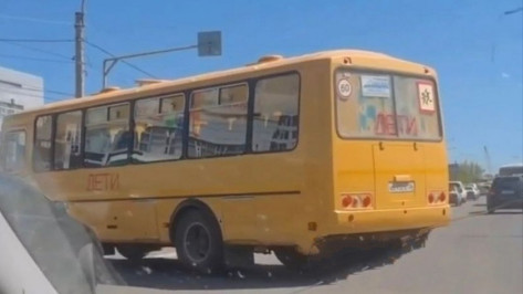 Водителя школьного автобуса, перевозившего детей, оштрафовали в Воронеже за нарушение ПДД