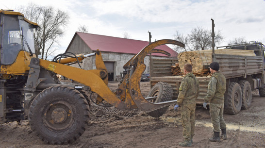 Лискинцы передали в зону СВО стройматериалы на 650 тыс рублей