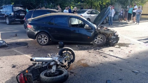 В Воронеже 25-летний мотоциклист погиб в ДТП с иномаркой