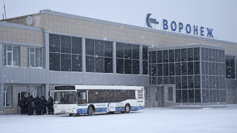 Рейсы в Москву и Санкт-Петербург задержали в воронежском аэропорту