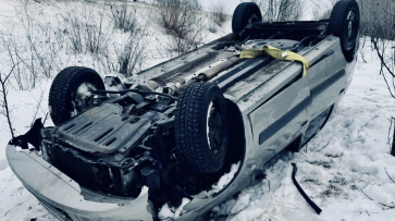 В Воронежской области «Лада Ларгус» вылетела в кювет и перевернулась: пострадал 7-летний ребенок