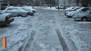 «Сейчас уже сложно что-то исправить»: мэр Воронежа – об уборке дворов от наледи