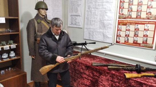 Учитель из воробьевского села Мужичье организовал музей ВОВ