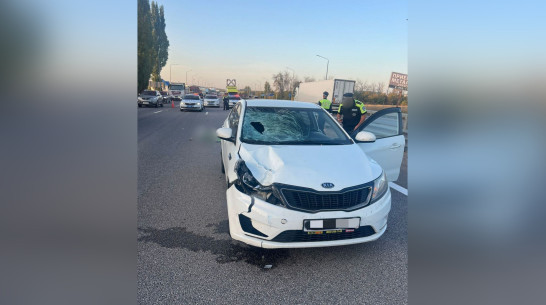 В Воронеже иномарка насмерть сбила женщину, перебегавшую дорогу в неположенном месте