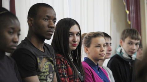 Ректор ВГУ: санкции умножили поток иностранных студентов в Воронеж
