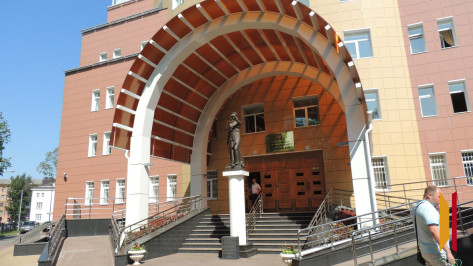 Белгородцу, ударившему по голове младенца в Воронеже, отменили приговор