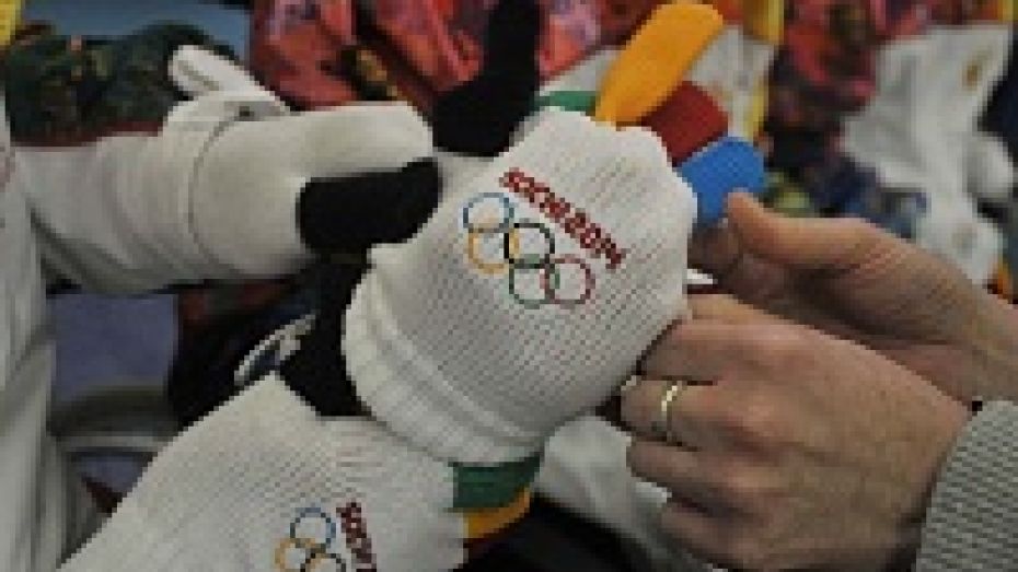Воронежцы раскупают «олимпийскую» форму и сувениры с символикой Сочи-2014