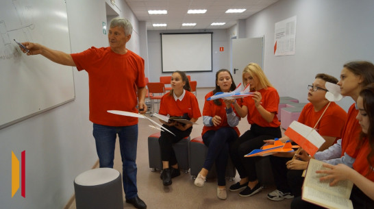 В Хохольском районе стартовал проект «Юный авиатор»