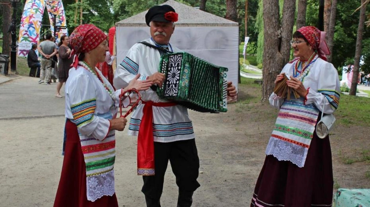 Частушечный батл. Частушечный батл. Конкурс частушечников название. Афиша частушка. Название частушечного конкурса.