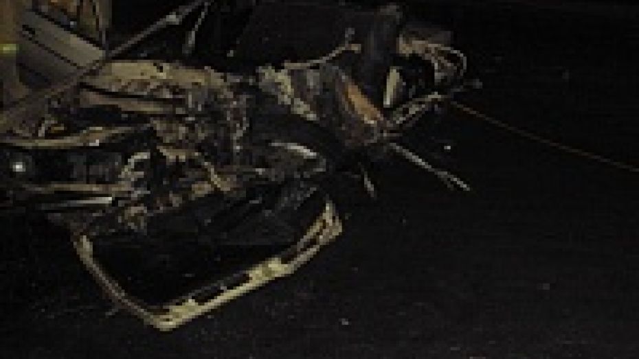 На трассе М-4 «Дон» под Павловском автобус врезался в «шестерку»: два человека погибли