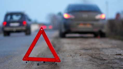 В Воронежской области столкнулись два автомобиля: водители погибли