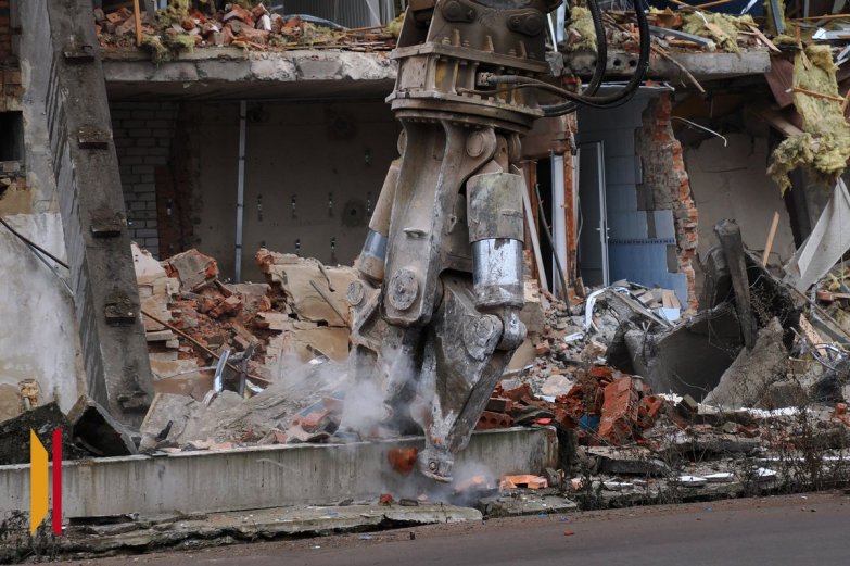 В Воронеже при демонтаже Центрального стадиона профсоюзов вывезли уже более 10 тыс тонн строительного мусора
