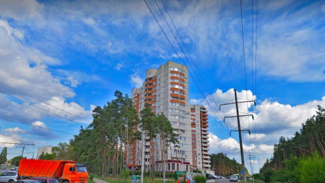 Воронежцы сообщили о трупе под окнами многоэтажки на Южно-Моравской
