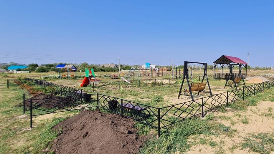 Место для семейного отдыха обустроили активисты села Мамоновка