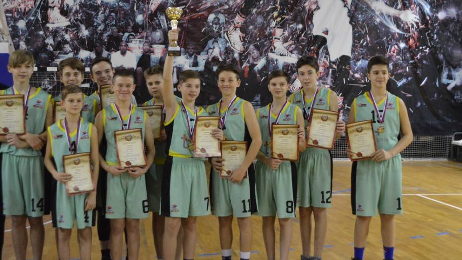 Эртильские баскетболисты заняли 1-е место на межрегиональном турнире