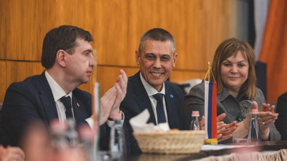 Делегация Воронежской области посетила венгерский город Пакш