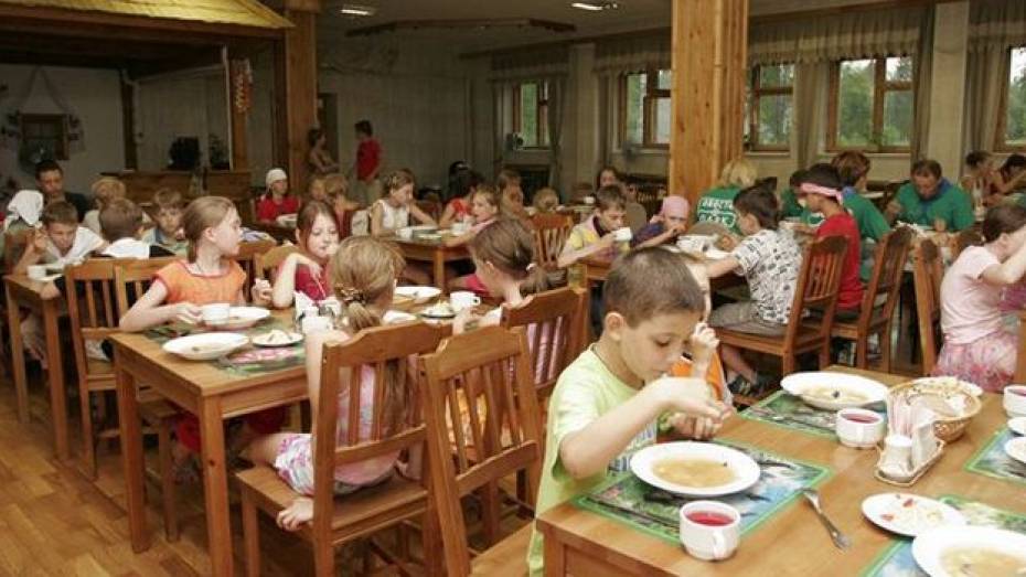 В Ольховатском районе прокуратура обнаружила нарушения в организации питаниия школьников