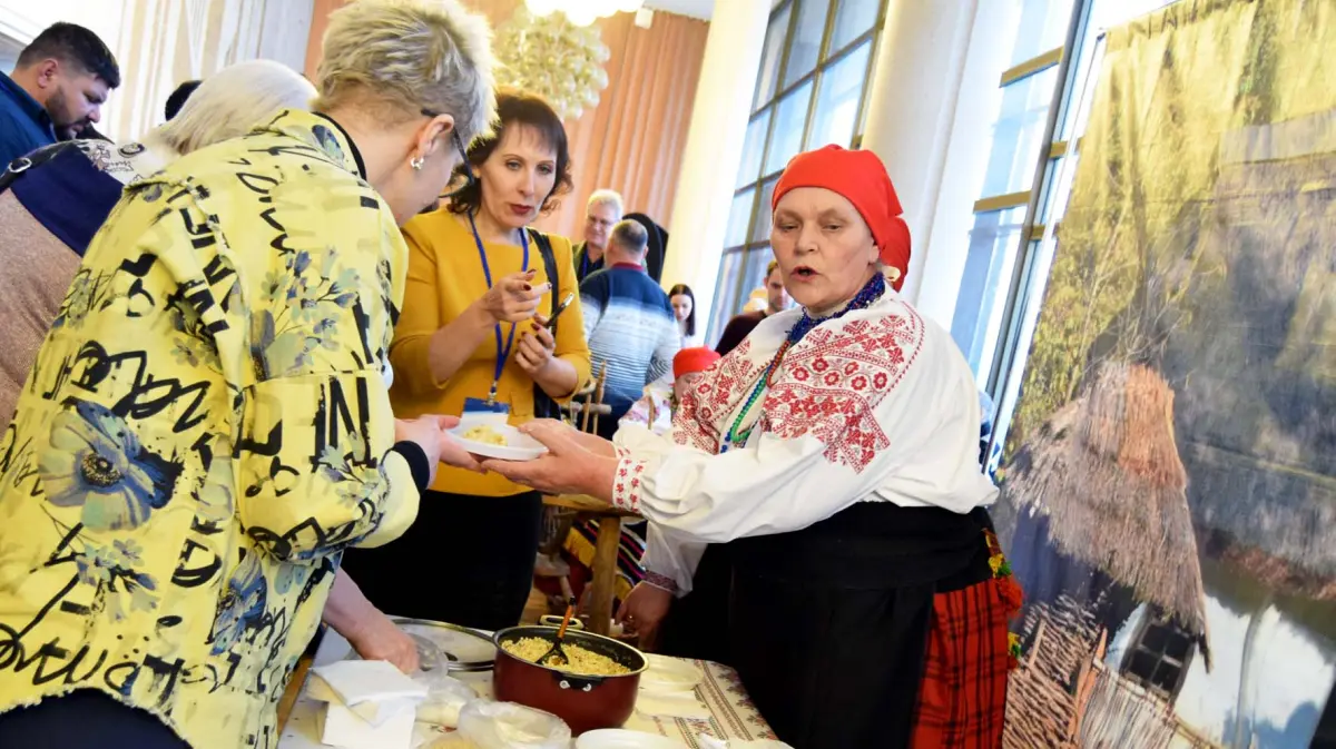 Конь-русалка, рояльная гармонь, каша-катанка. В Воронеже издали каталог  объектов нематериального достояния региона