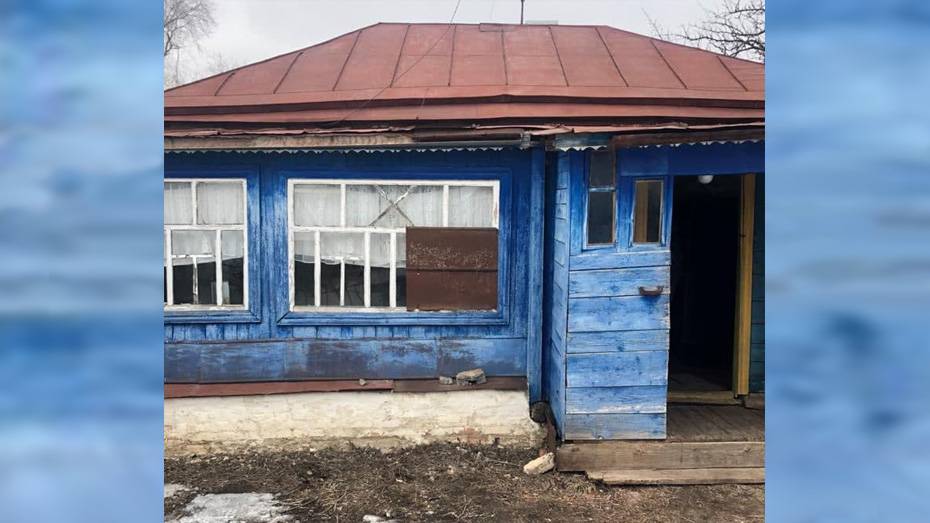 Тела двух мужчин нашли в жилом доме в Воробьевском районе