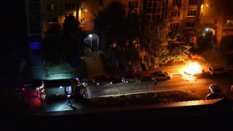 В Воронеже на улице Шишкова сгорел кроссовер