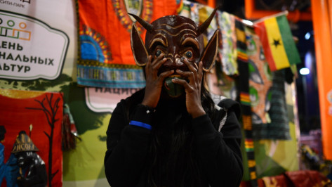 Китайская водка и африканские маски. Что увидели воронежцы на межнациональном фестивале