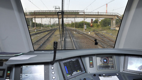 Поезда в Крым следуют с многочасовой задержкой из-за теракта на мосту