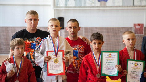 Лискинские самбисты стали призерами областного турнира