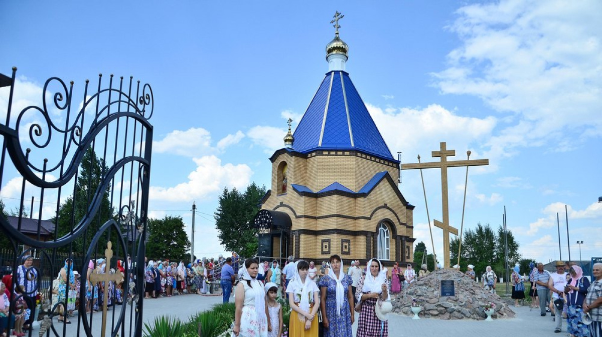 Погода в бутурлиновке. Парк в Бутурлиновке Воронежской. Часовня в городе Бутурлиновка. Бутурлиновка красивые места. Бутурлиновка Стелла.