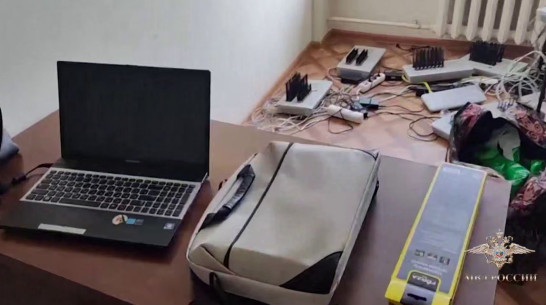 В Воронеже обнаружили узел связи телефонных мошенников