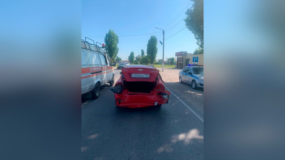 Три человека пострадали в ДТП с ВАЗом и Chevrolet Aveo под Воронежем